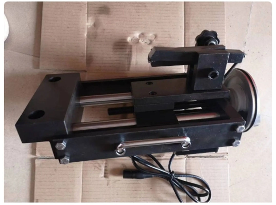 Akcesoria do cięcia bębnów AM- – Brake Drum Lathe recenzja i cena